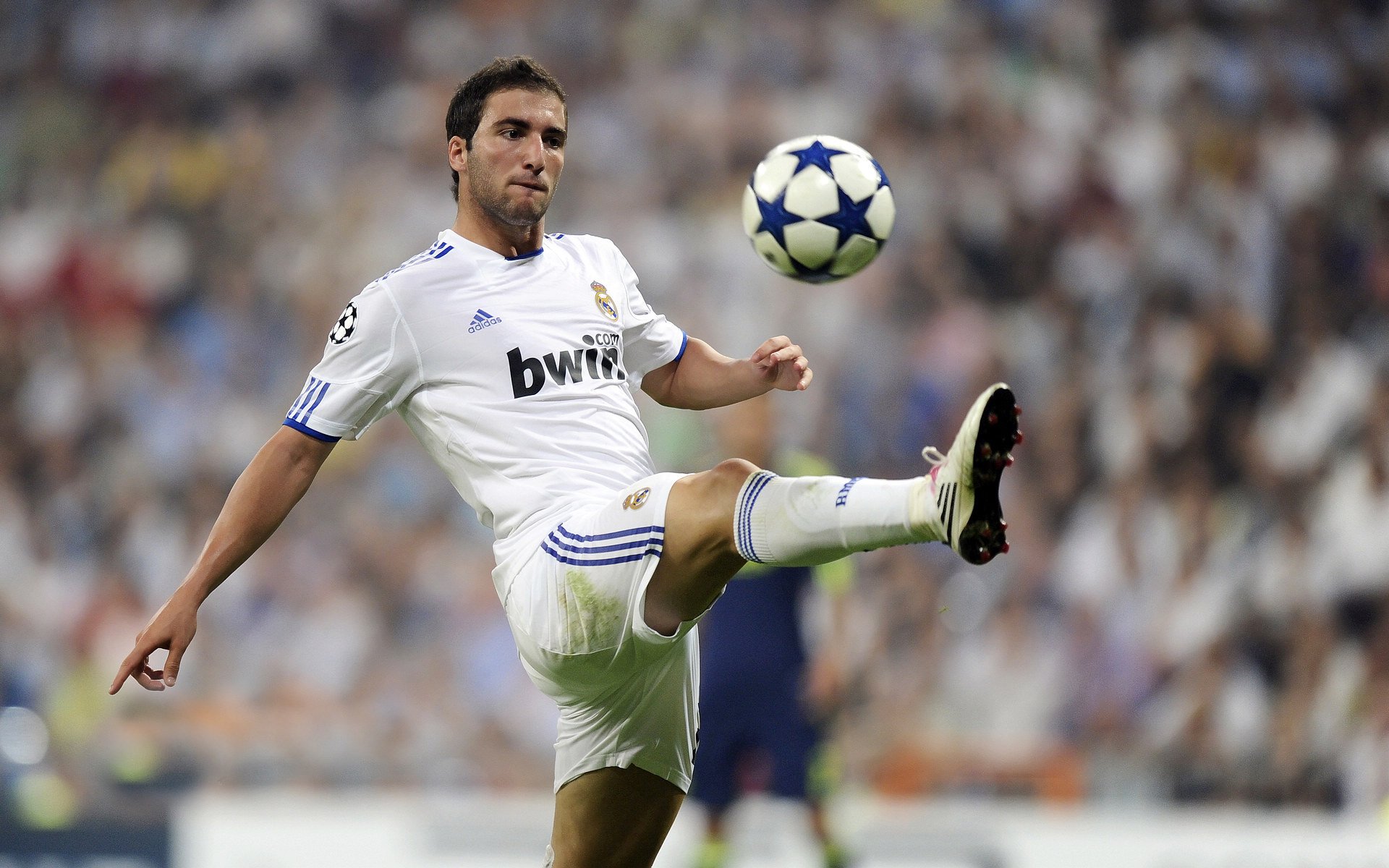 中超球队积分榜竞争激烈,2021中超各队积分