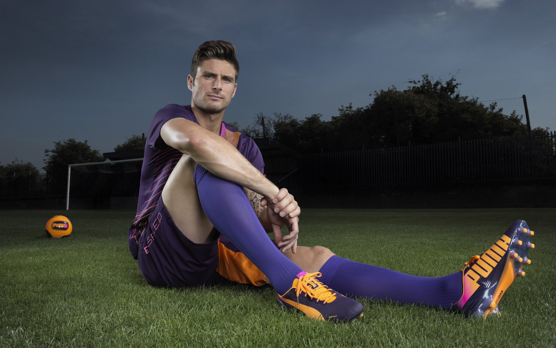 乐鱼体育在线-快船队稳步提升，季后赛呼之欲出，快船季后赛战况